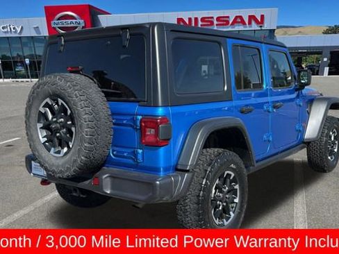 Used 2025 Jeep Wrangler Unlimited Rubicon AWD/4WD image 3