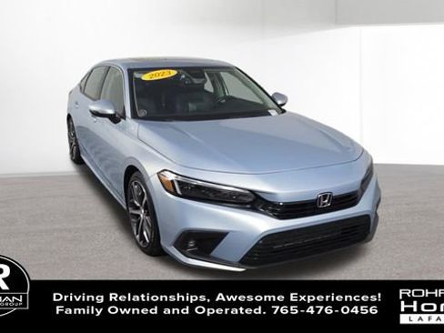 Used 2023 Honda Civic Touring image 3