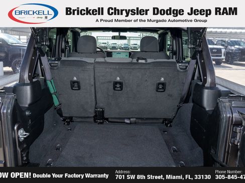 Used 2025 Jeep Wrangler Unlimited Sport AWD/4WD image 10