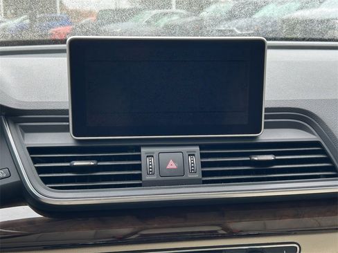 Used 2018 Audi Q5 2.0T Premium image 20