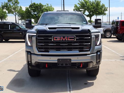Used 2024 GMC Sierra 2500 AT4 w/ AT4 Premium Plus Package image 11
