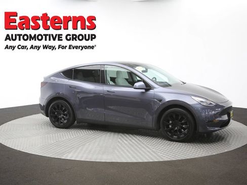 Used 2021 Tesla Model Y Long Range AWD/4WD image 42