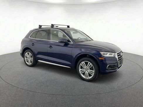 Used 2020 Audi Q5 2.0T Premium Plus w/ Premium Plus Package AWD/4WD image 2
