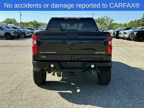 Used 2023 Chevrolet Silverado 1500 ZR2 w/ Technology Package AWD/4WD image 6
