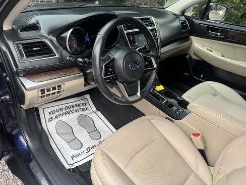 Used 2018 Subaru Outback 2.5i Limited AWD/4WD image 13