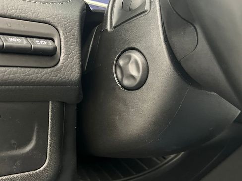 Used 2023 GMC Yukon Denali image 43