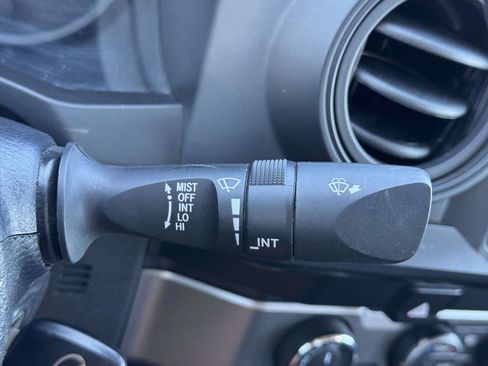 Certified 2022 Toyota Tacoma SR image 22