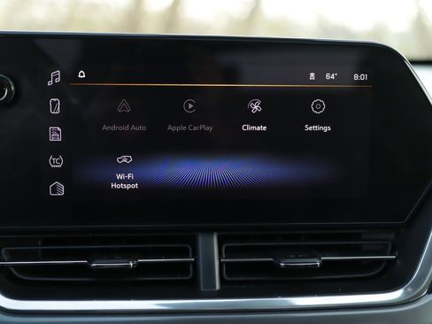 Used 2024 Chevrolet Trax ACTIV w/ Sunroof Package image 13