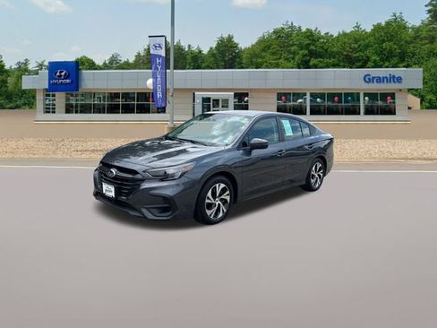 Used 2025 Subaru Legacy Premium AWD/4WD image 2