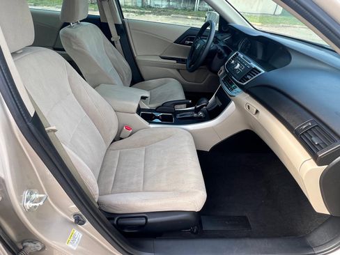 Used 2013 Honda Accord EX image 4