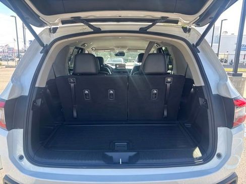 Used 2023 Honda Pilot EX-L image 12
