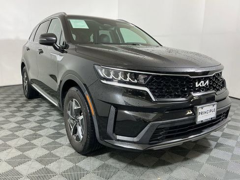 Used 2022 Kia Sorento S FWD image 4