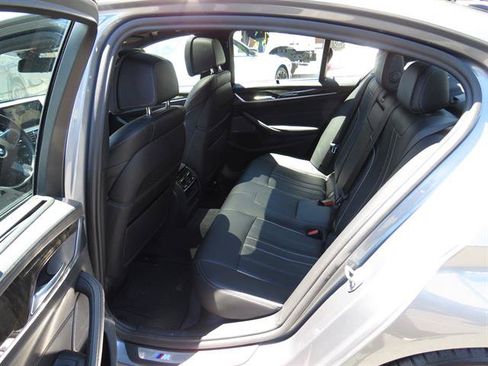 Used 2018 BMW M550i xDrive AWD/4WD image 21