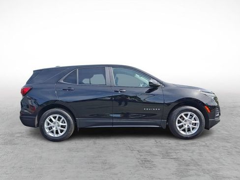 Used 2024 Chevrolet Equinox LS w/ LS Convenience Package AWD/4WD image 7
