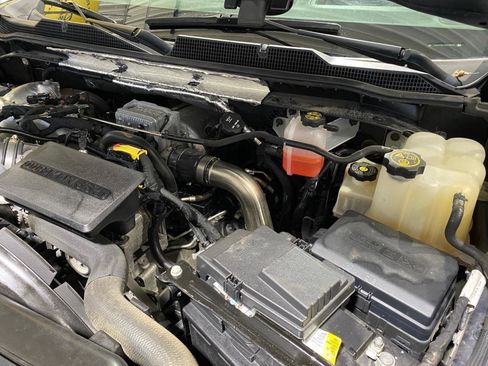 Used 2020 Chevrolet Silverado 2500 LTZ w/ LTZ Premium Package image 27