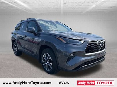 Used 2023 Toyota Highlander XLE