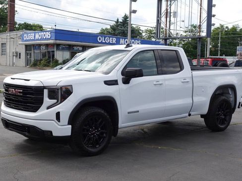 Used 2023 GMC Sierra 1500 Elevation AWD/4WD image 2