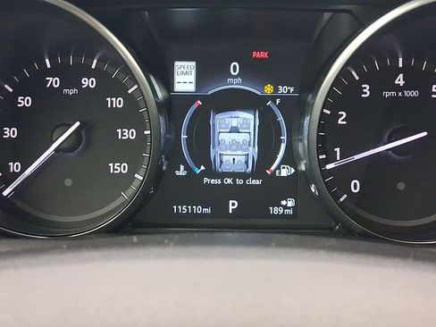 Used 2017 Land Rover Discovery HSE image 20