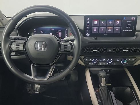 Certified 2023 Honda Accord Touring image 24