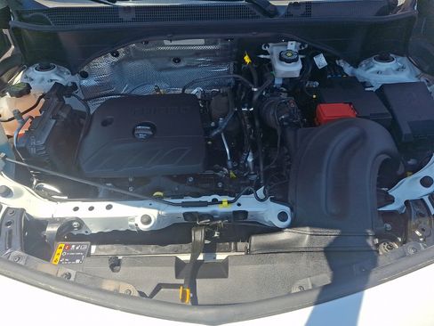 Used 2023 Buick Encore GX Preferred w/ Cold Weather Comfort Package AWD/4WD image 27