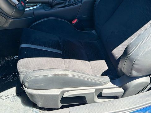 Used 2025 Toyota GR86 Premium w/ ALL Weather Mat Package (TMS) RWD image 18
