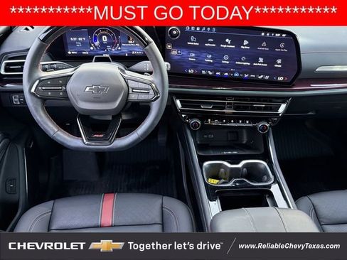 Used 2026 Chevrolet Traverse RS w/ LPO, Floor Liner Package AWD/4WD image 12
