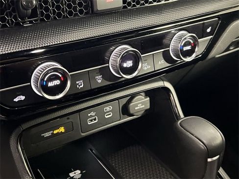 Used 2023 Honda CR-V Sport Touring image 15