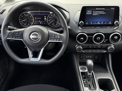 Used 2025 Nissan Sentra SV image 11