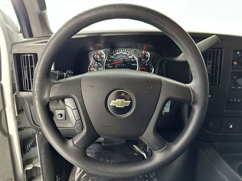 Used 2019 Chevrolet Express 3500 LT w/ LT Preferred Equipment Group image 14