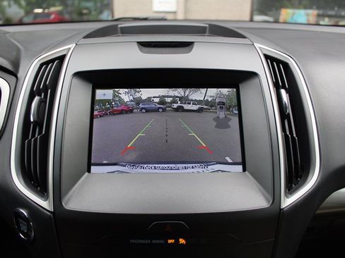 Used 2020 Ford Edge SEL AWD/4WD image 11