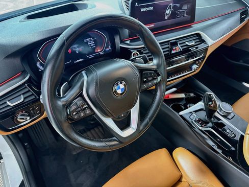 Used 2023 BMW 530i xDrive w/ Premium Package AWD/4WD image 14