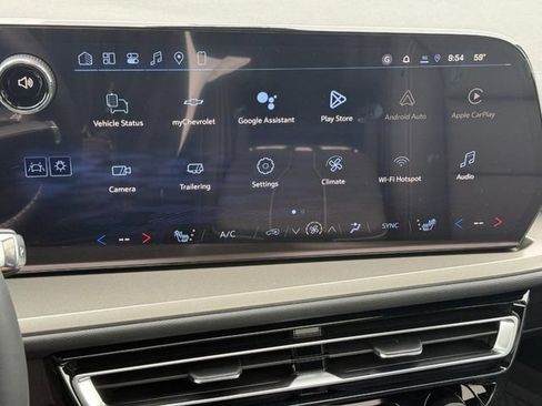 New 2026 Chevrolet Traverse LT w/ Sun and Wheel Package FWD image 13