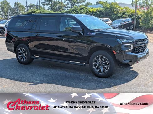 Used 2024 Chevrolet Suburban Z71 AWD/4WD image 1