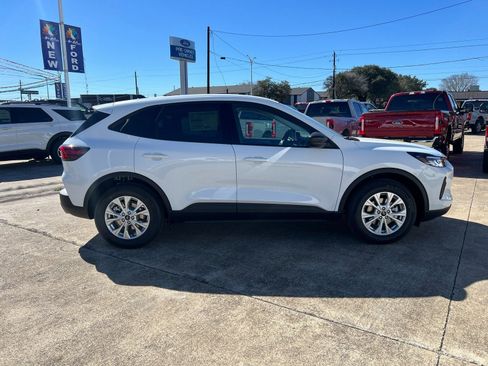 New 2026 Ford Escape Active w/ Tech Pack #1 FWD image 2