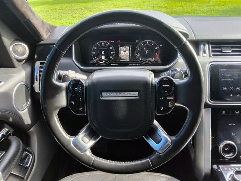 Used 2018 Land Rover Range Rover Supercharged AWD/4WD image 7