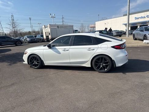 Used 2023 Honda Civic Sport image 18