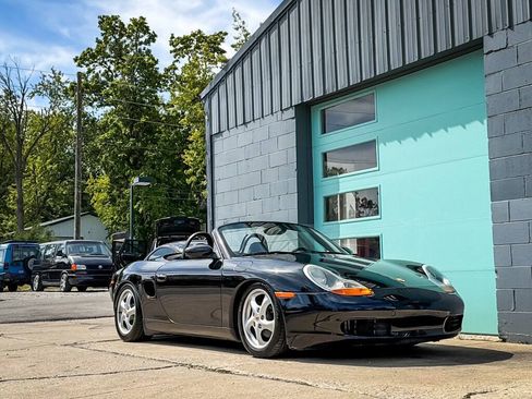 Used 2000 Porsche Boxster RWD image 13
