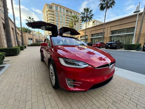 Used 2017 Tesla Model X 100D AWD/4WD image 10