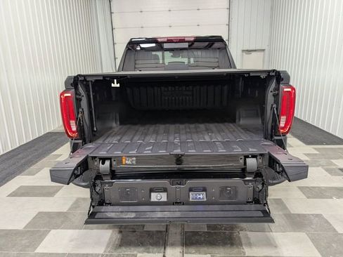 Used 2025 GMC Sierra 1500 AT4X image 26