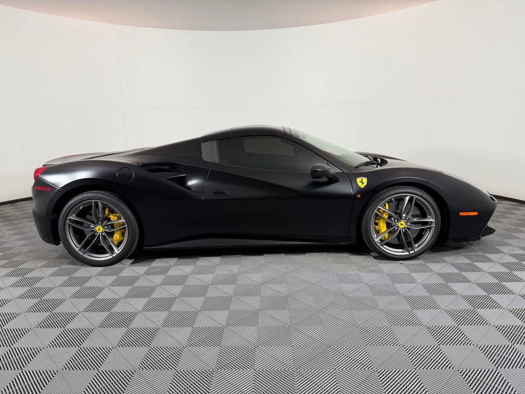Used 2018 Ferrari 488 Spider RWD image 2