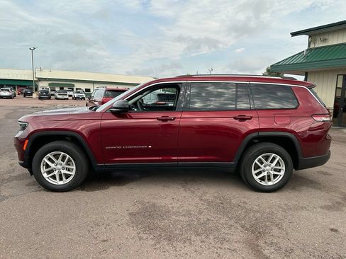 Used 2023 Jeep Grand Cherokee L Laredo w/ Luxury Tech Group I AWD/4WD image 37
