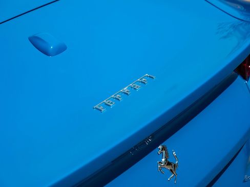 Used 2022 Ferrari 812 GTS RWD image 18