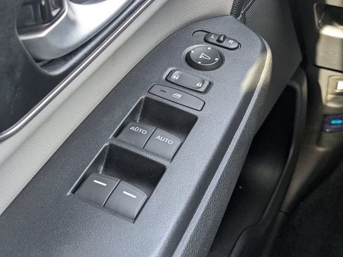 Used 2017 Honda CR-V EX-L image 14