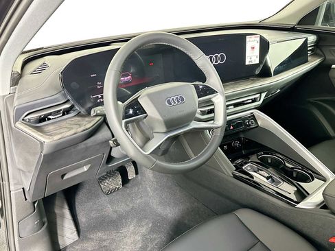 New 2025 Audi Q5 Premium image 9
