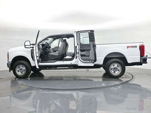 New 2026 Ford F350 XL w/ FX4 Off-Road Package image 36