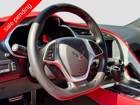 Used 2015 Chevrolet Corvette Z06 w/ 3LZ Preferred Equipment Group RWD image 11