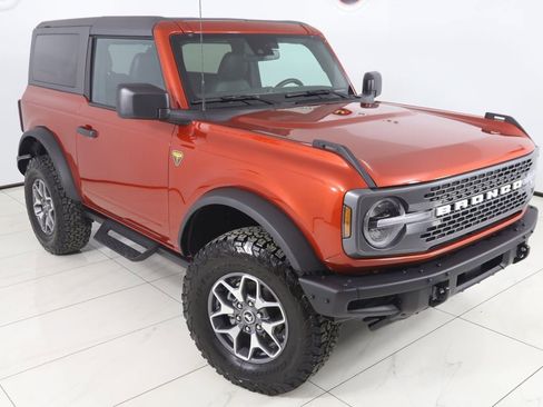 Used 2024 Ford Bronco Badlands image 19
