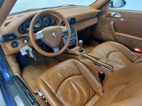 Used 2007 Porsche 911 Carrera RWD image 4