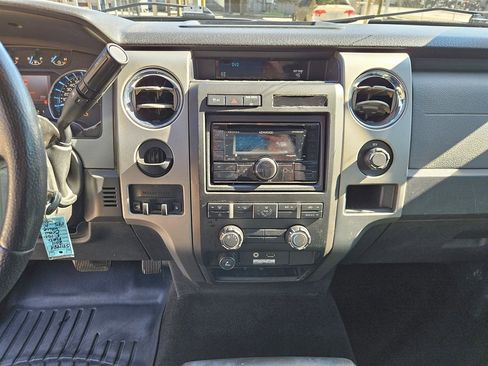 Used 2011 Ford F150 XLT w/ XLT Chrome Pkg image 11