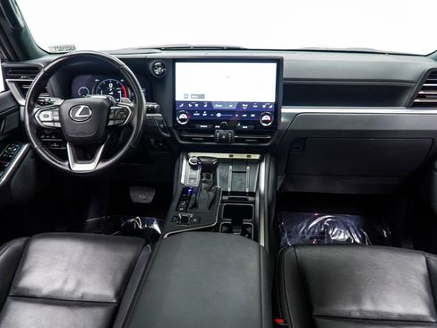 Used 2024 Lexus GX 550 w/ Cold Area Package AWD/4WD image 5